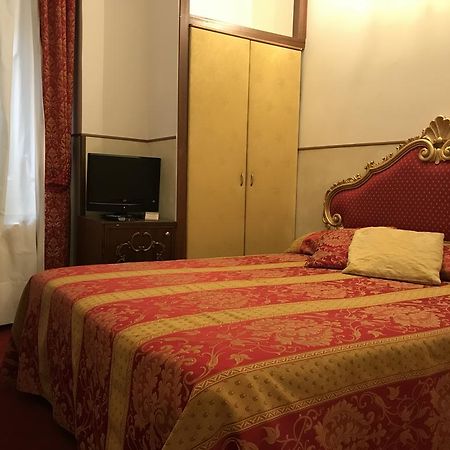 Residenza Ruga Giuffa Castello  Экстерьер фото