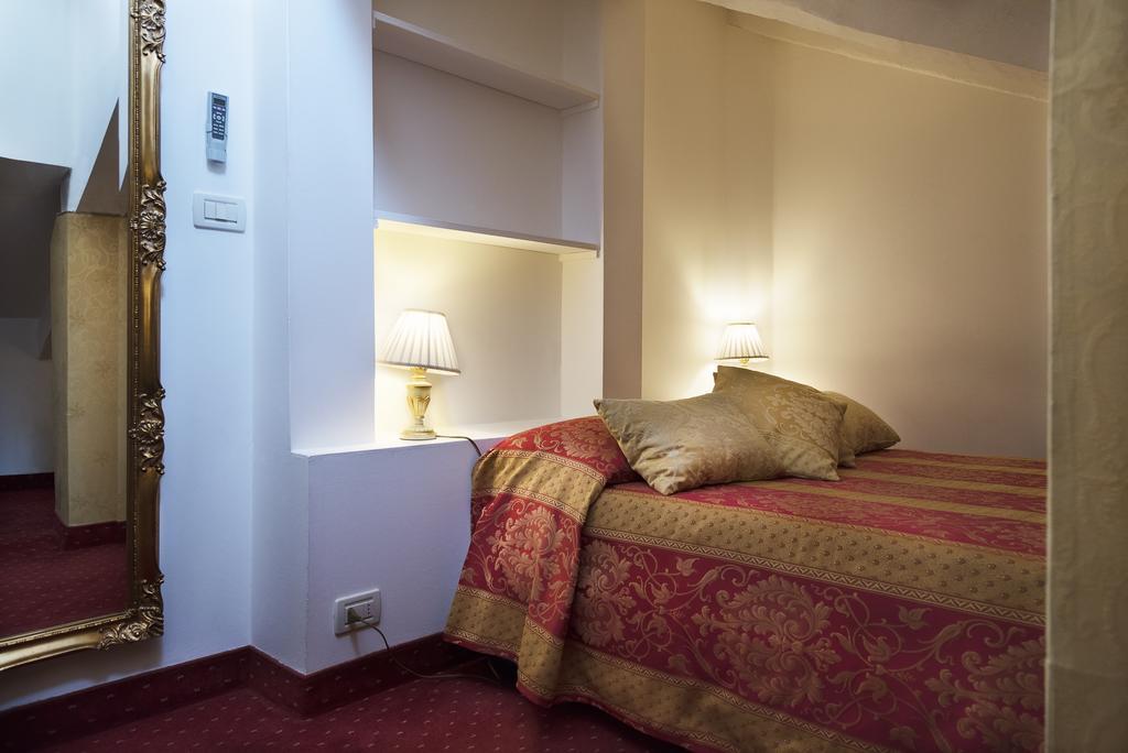 Residenza Ruga Giuffa Castello  Экстерьер фото